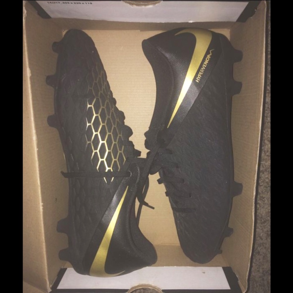 Hyper vapor Nike cleats